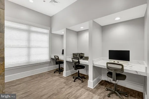 $360,000 | 503 Sunset View Terrace Southeast, Unit 407, Leesburg, VA 20175