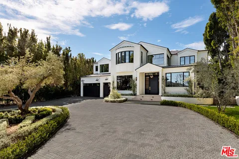 $22,995,000 | 415 North Cliffwood Avenue, Los Angeles, CA 90049