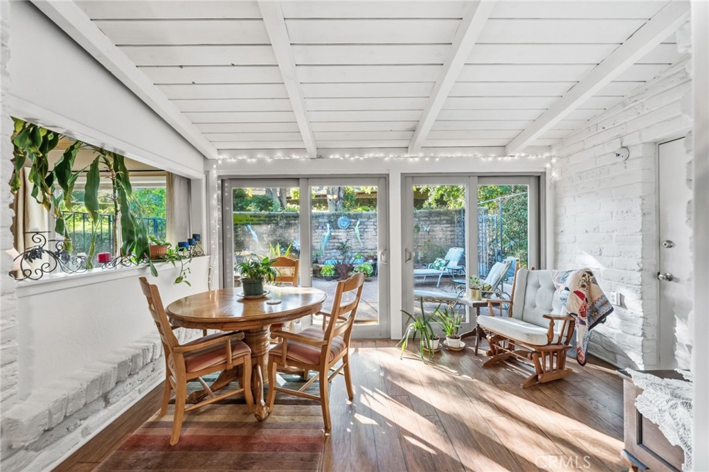 4706 Vía Tala Fallbrook, CA 92028 - Photo 18 of 73 Sun room