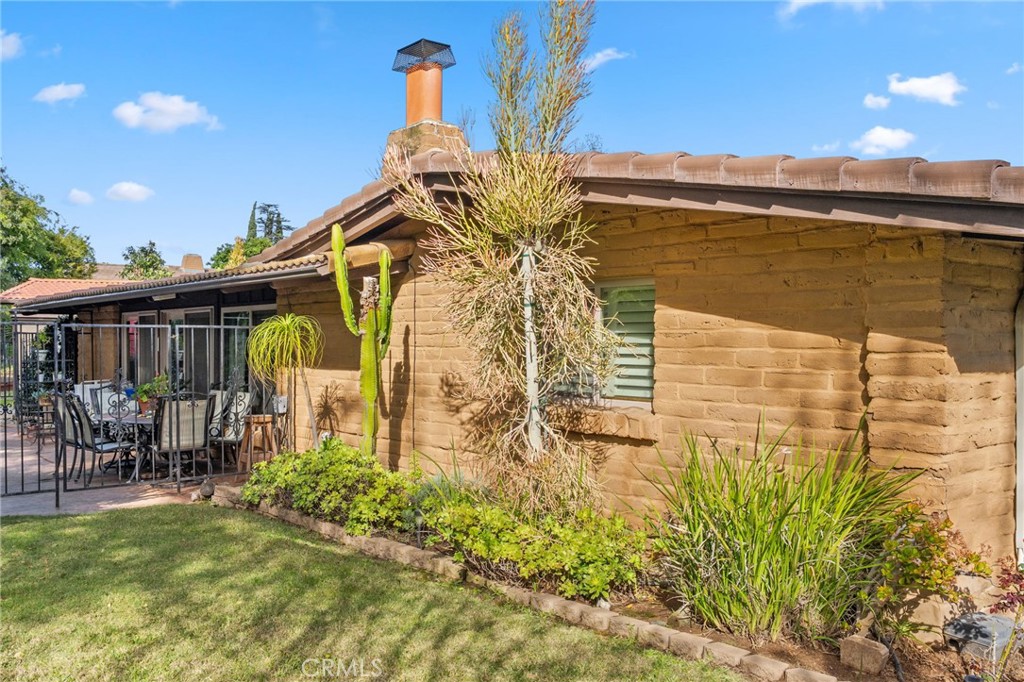 4706 Vía Tala Fallbrook, CA 92028 - Photo 37 of 73 Rear Yard with beautiful succulent plants