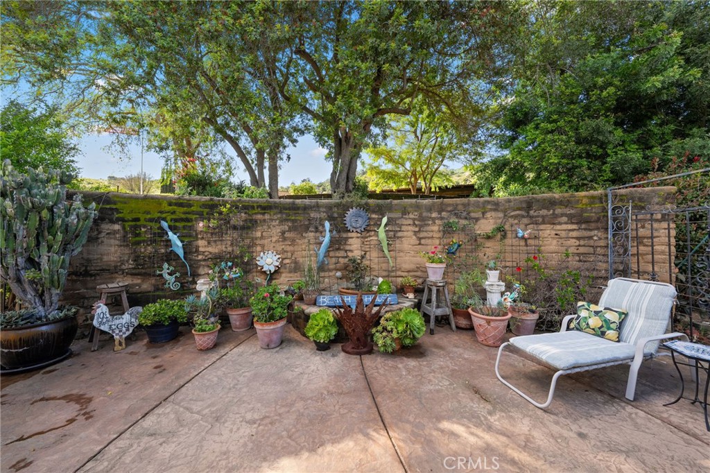 4706 Vía Tala Fallbrook, CA 92028 - Photo 39 of 73 Stunning private patio