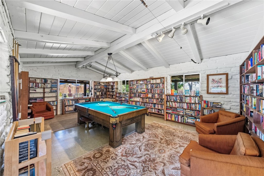 4706 Vía Tala Fallbrook, CA 92028 - Photo 61 of 73 Community game room and library