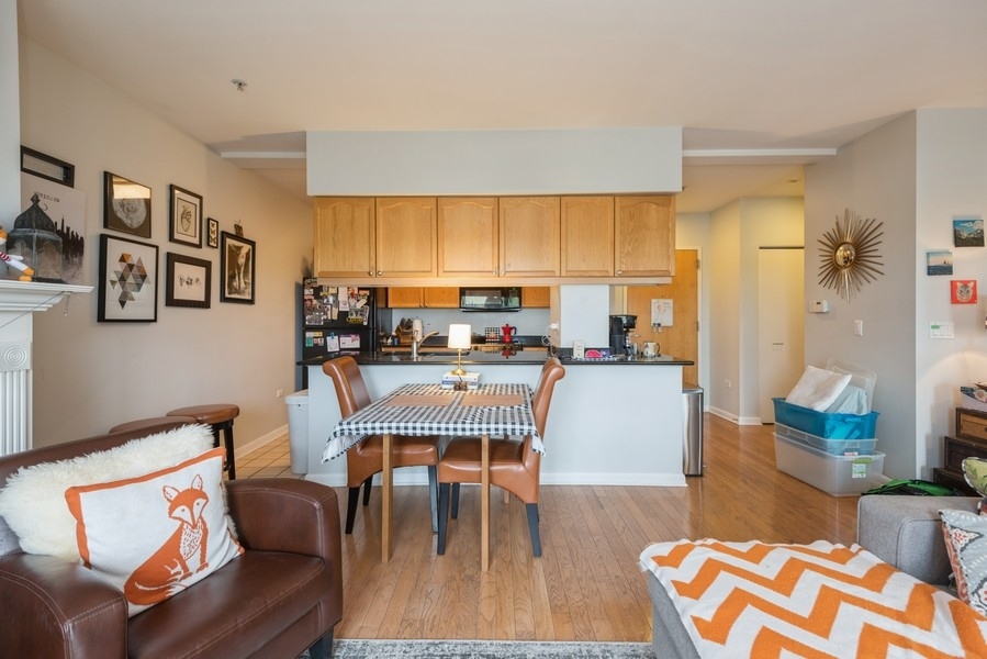 1222 Chicago Avenue, Unit 602 Evanston, IL 60202 - Photo 7 of 17
