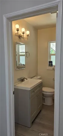 $3,850 | 17606 Bessemer Street, Encino, CA 91316