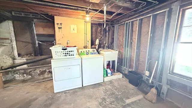 $3,200 | 391 Commercial Street, Braintree, MA 02184