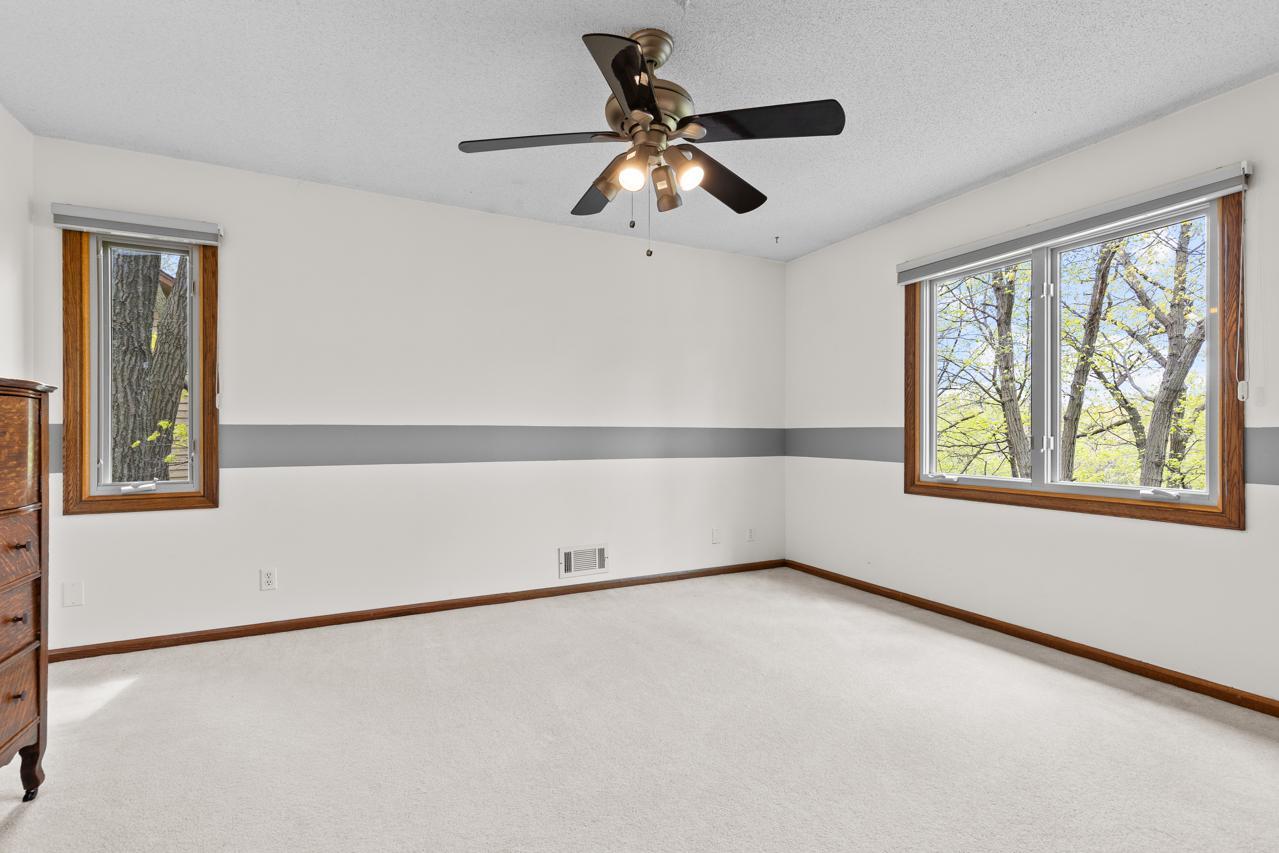 9108 Decatur Avenue South Bloomington, MN 55438 - Photo 27 of 57 Gallery Image 27