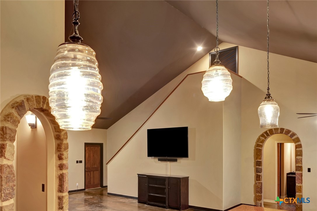 402 Sunset Drive Edna, TX 77957 - Photo 18 of 48