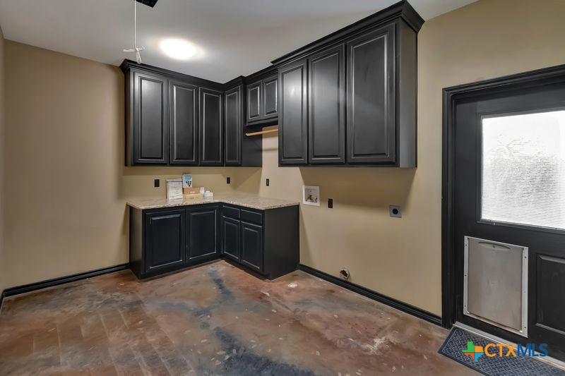 402 Sunset Drive Edna, TX 77957 - Photo 20 of 48