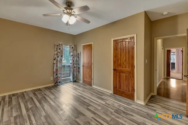 $525,000 | 402 Sunset Drive, Edna, TX 77957