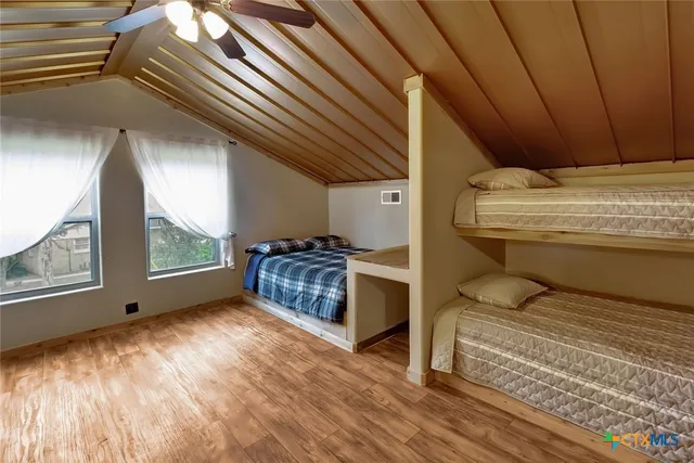 $525,000 | 402 Sunset Drive, Edna, TX 77957