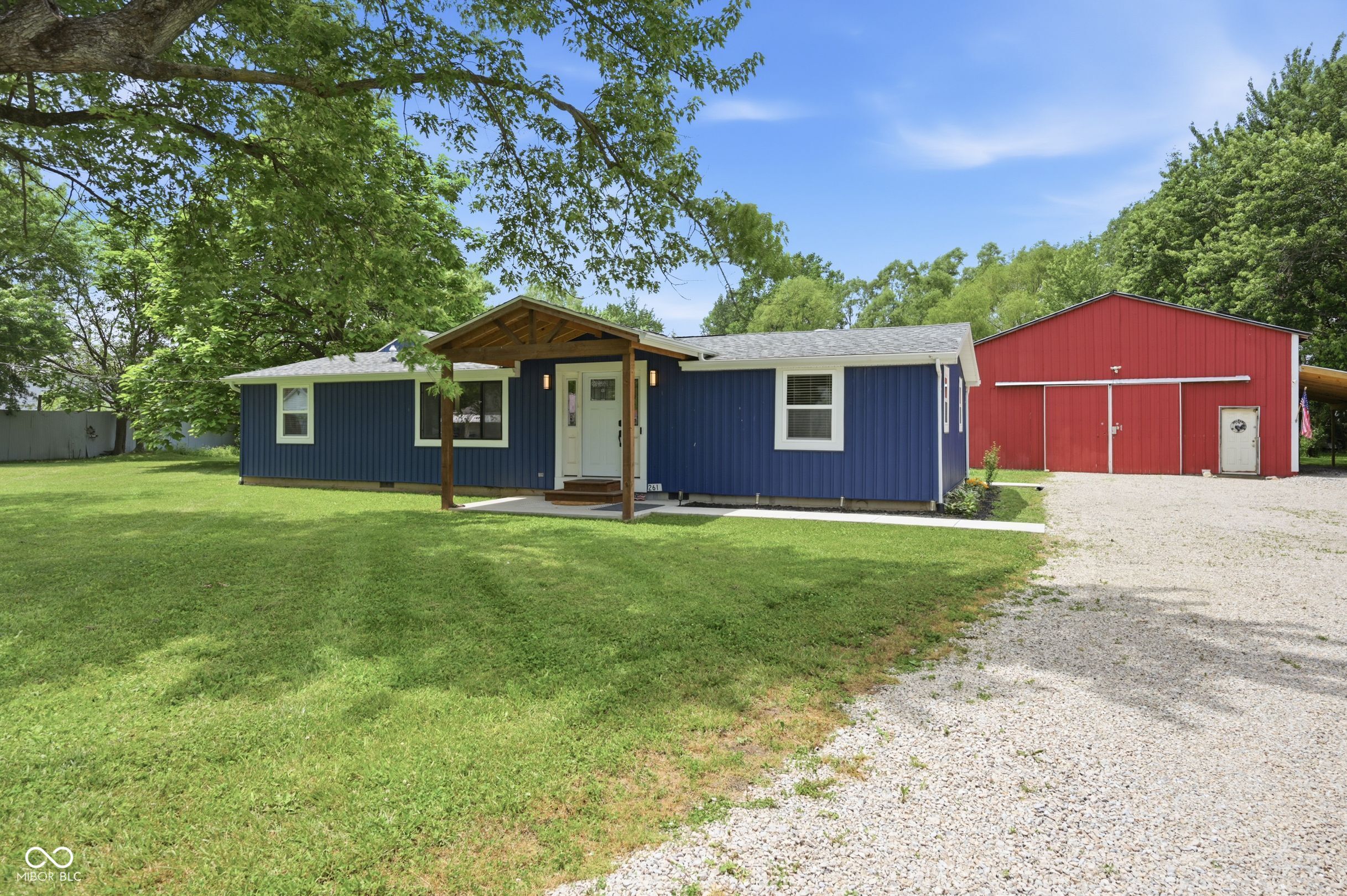 261 North Hillsboro Road New Castle, IN 47362 - Photo 6 of 35