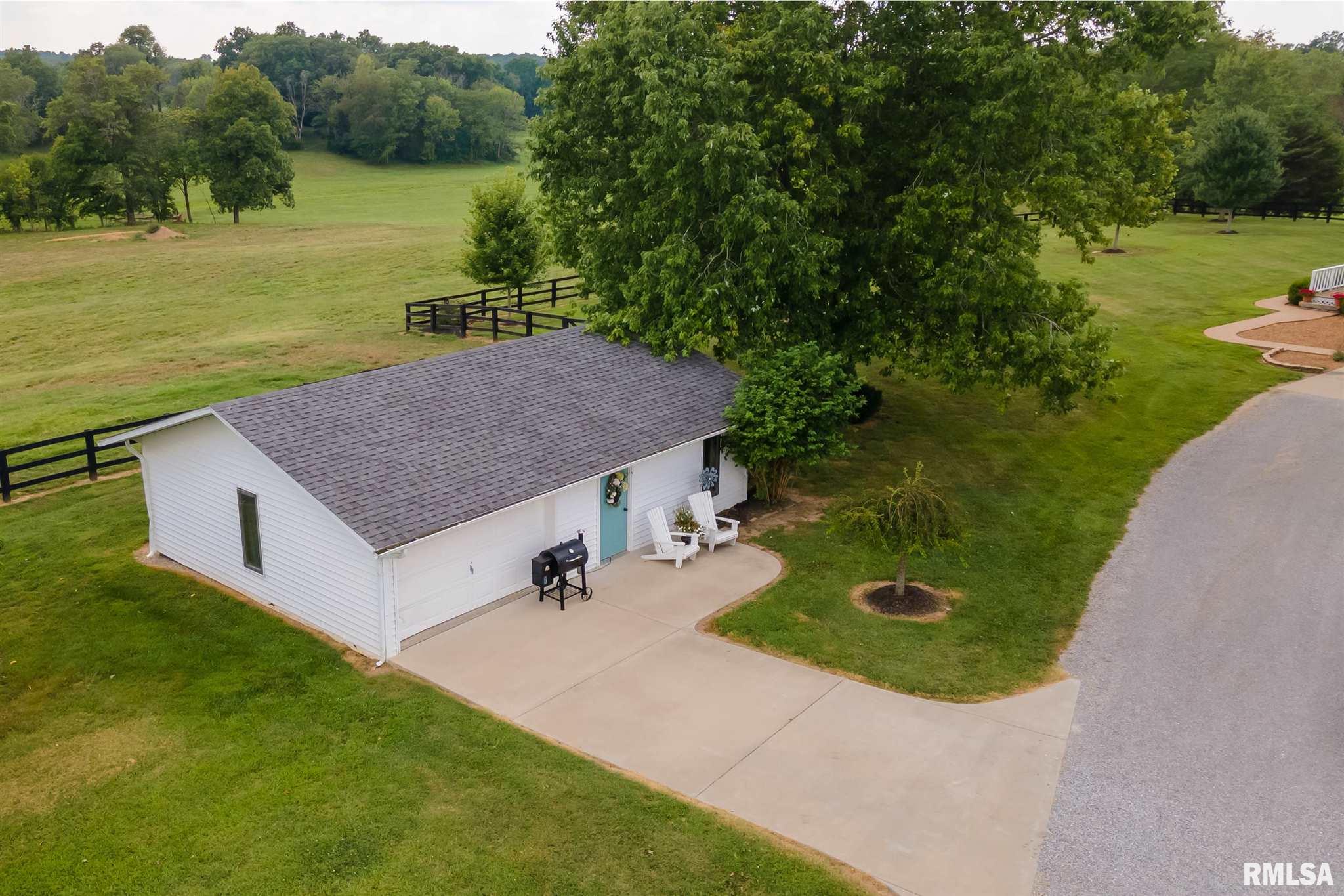 8817 Stonefort Road Creal Springs, IL 62922 - Photo 46 of 48
