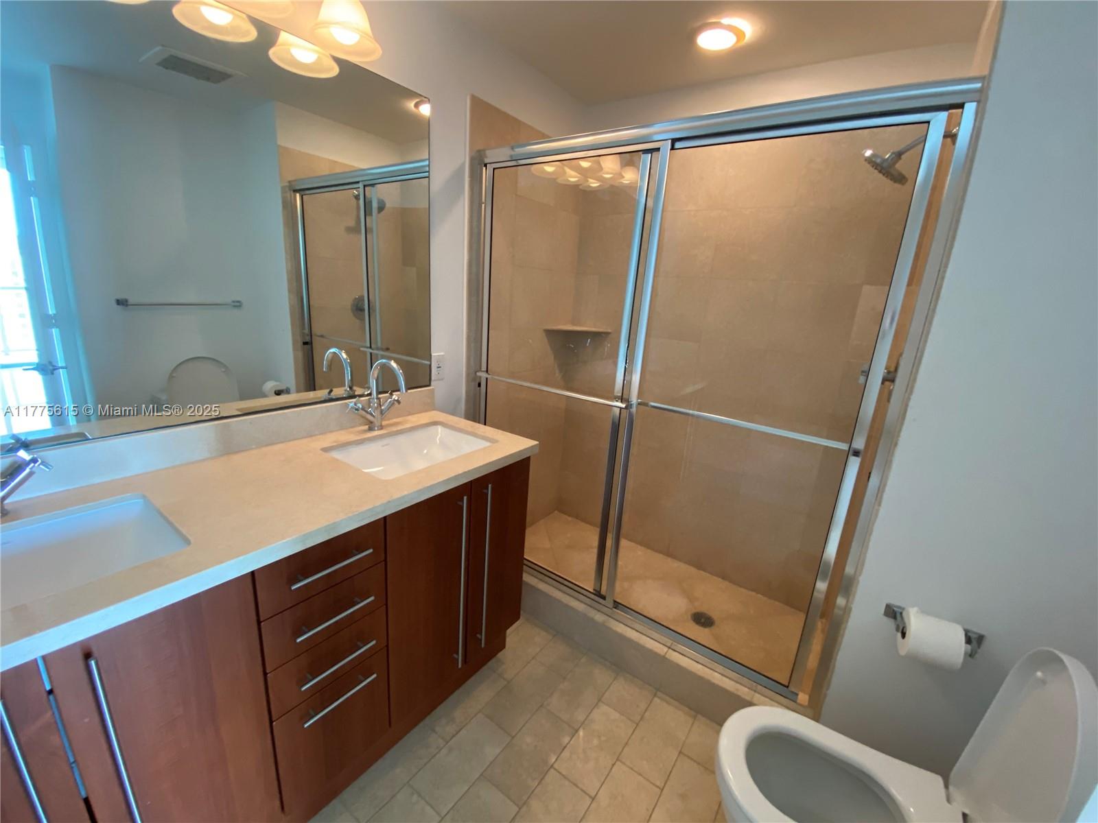 79 Southwest 12th Street, Unit 3810S Miami, FL 33130 - Photo 5 of 20