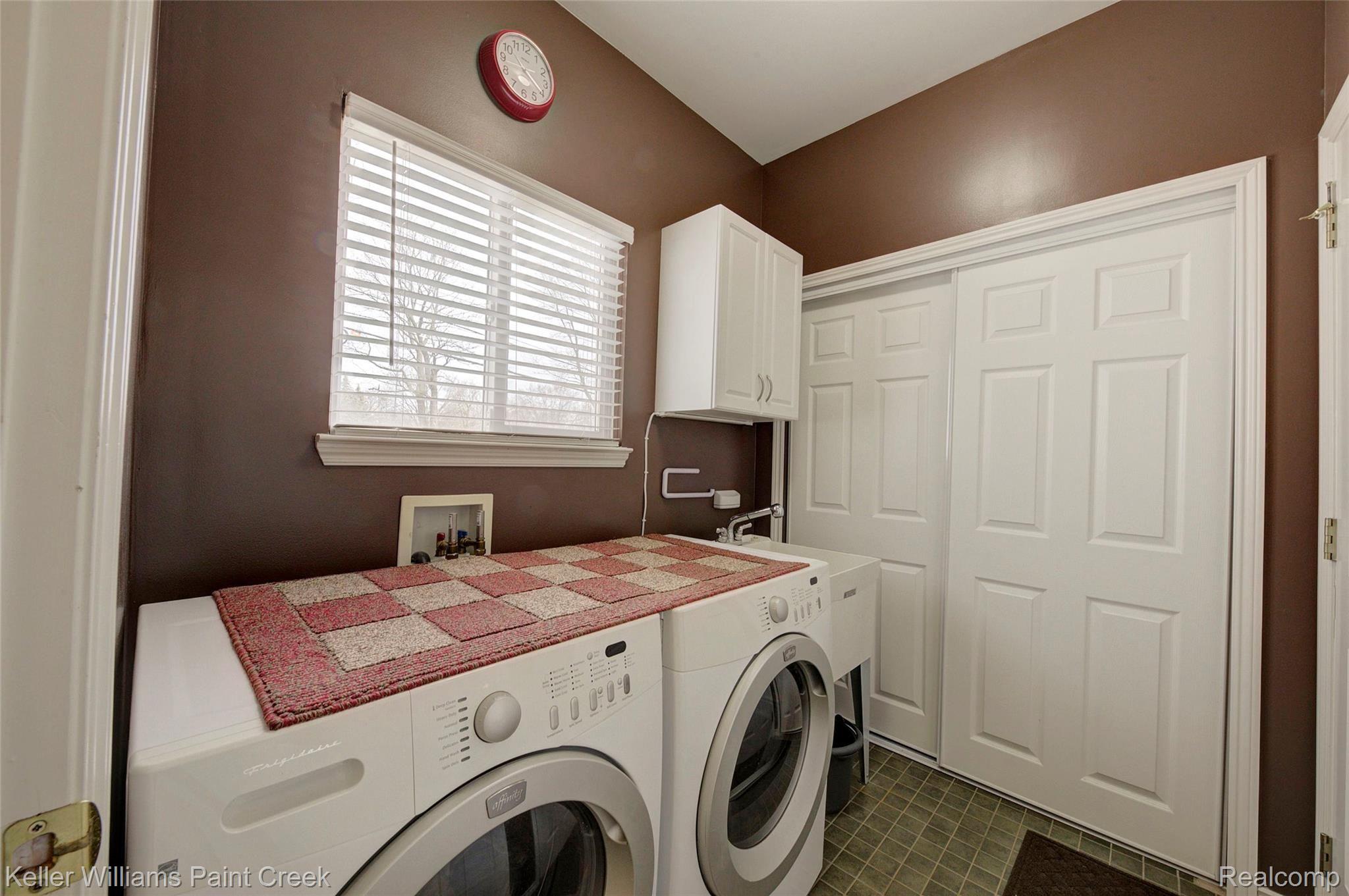 2263 East Maple Road Troy, MI 48083 - Photo 23 of 54 Laundry Room