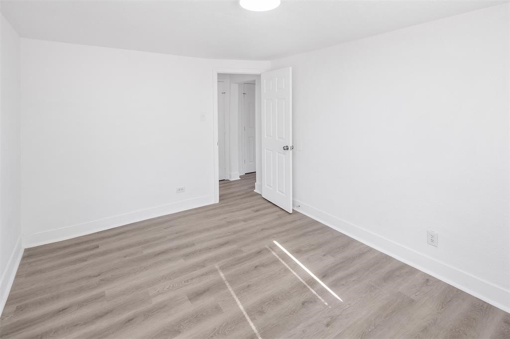 1911 Benson Street, Unit 2 Houston, TX 77020 - Photo 12 of 12 a view of an empty room