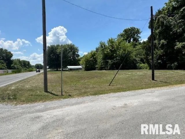 $18,900 | 0 North Il Highway, Bonnie, IL 62816