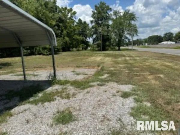 $18,900 | 0 North Il Highway, Bonnie, IL 62816