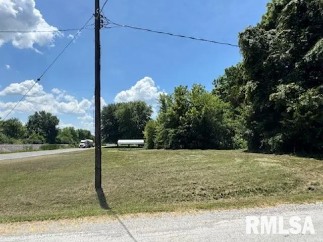 $18,900 | 0 North Il Highway, Bonnie, IL 62816