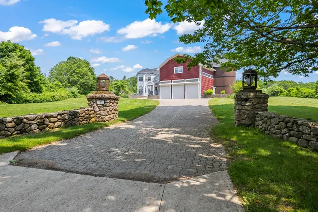 $1,995,000 | 238 Laudholm Farm Road, Wells, ME 04090
