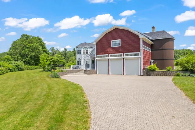 $1,995,000 | 238 Laudholm Farm Road, Wells, ME 04090
