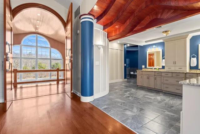 $1,995,000 | 238 Laudholm Farm Road, Wells, ME 04090