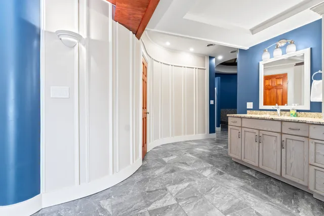 $1,995,000 | 238 Laudholm Farm Road, Wells, ME 04090