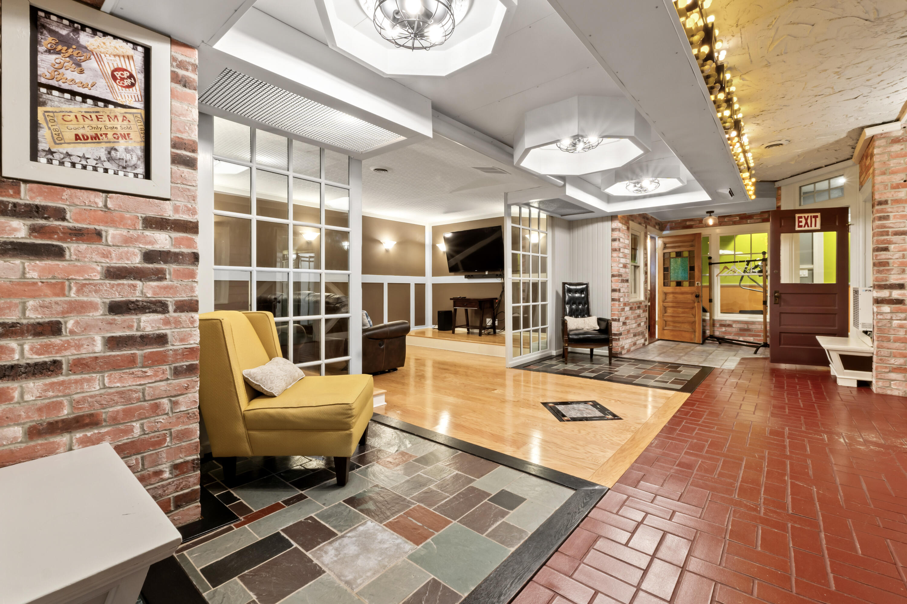 238 Laudholm Farm Road Wells, ME 04090 - Photo 50 of 71 Theatre Marquee