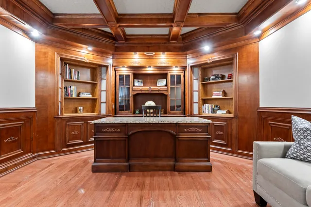 $1,995,000 | 238 Laudholm Farm Road, Wells, ME 04090