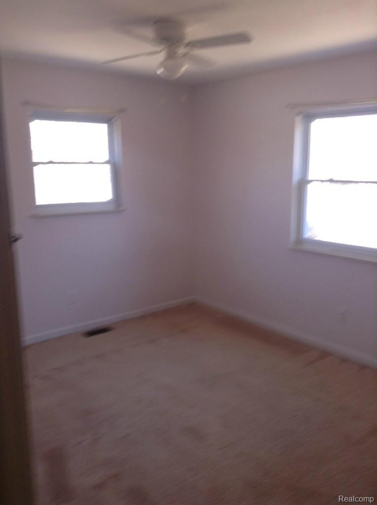 3150 Grant Road Rochester, MI 48309 - Photo 13 of 22 photo15.jpg