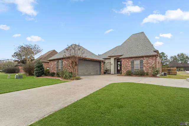$309,900 | 30460 Trace Lane, Walker, LA 70785
