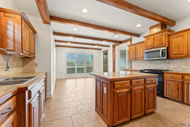 $304,900 | 30460 Trace Lane, Walker, LA 70785