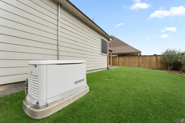 $304,900 | 30460 Trace Lane, Walker, LA 70785