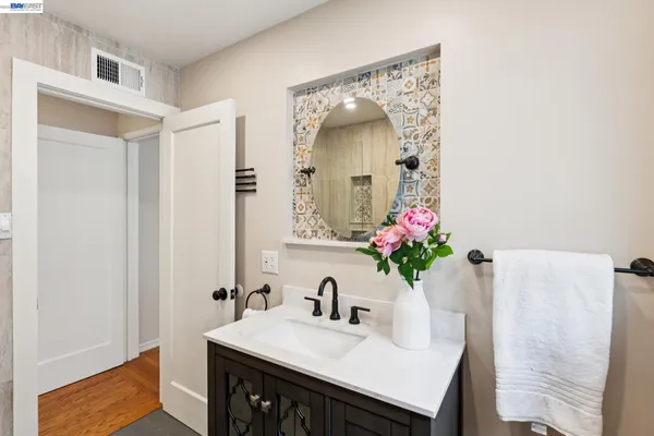 $799,000 | 473 Pacific Avenue, Alameda, CA 94501