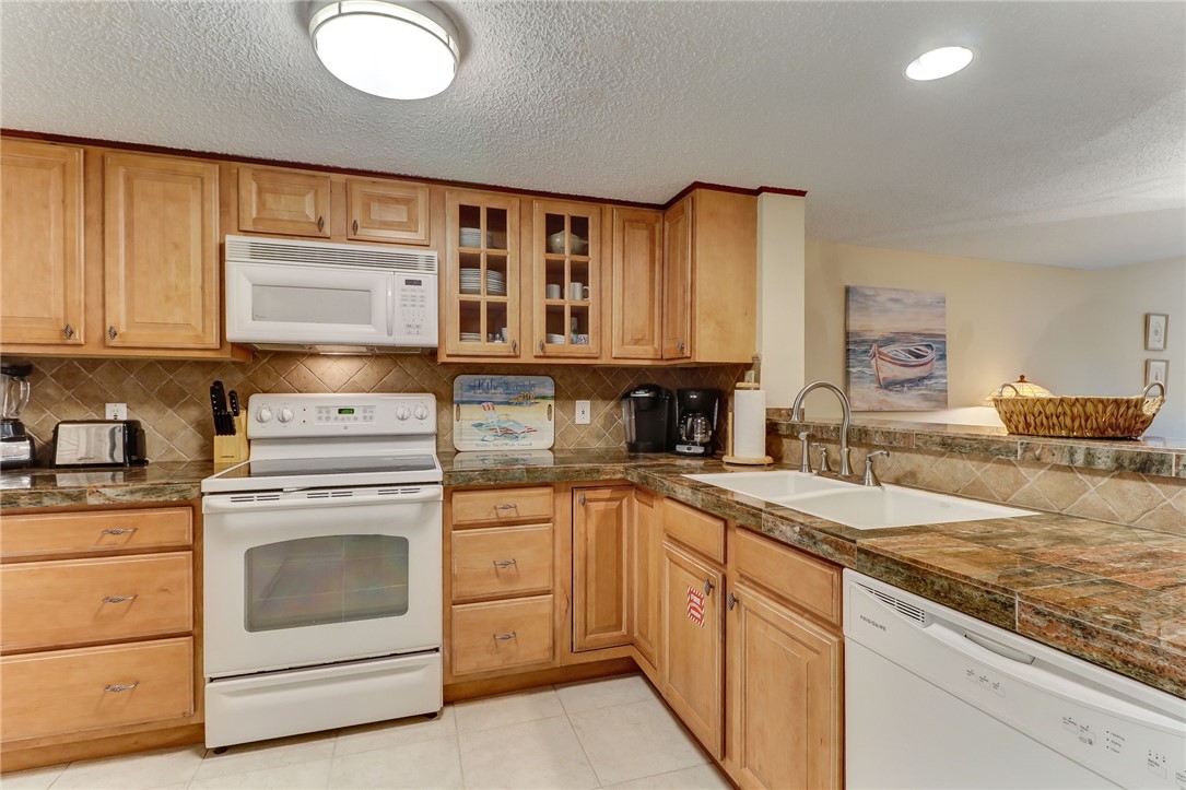 2126 Beachwood Road, Unit 2126 Fernandina Beach, FL 32034 - Photo 6 of 28 Gallery Image 6