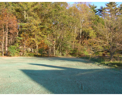127 Bay Road Norton, MA 02766 - Photo 5 of 5 Gallery Image 5