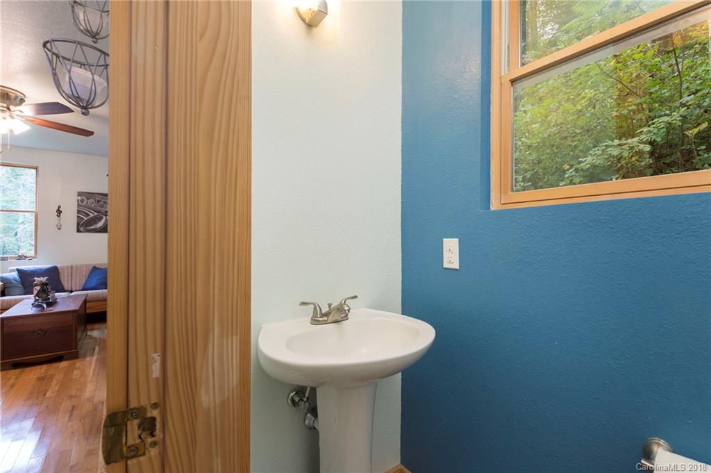 1109 Bee Tree Road Swannanoa, NC 28778 - Photo 11 of 18 Gallery Image 11
