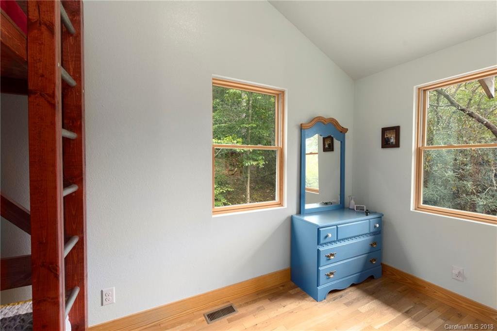 1109 Bee Tree Road Swannanoa, NC 28778 - Photo 17 of 18 Gallery Image 17