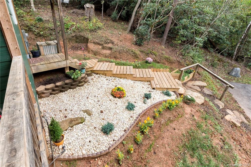 1109 Bee Tree Road Swannanoa, NC 28778 - Photo 4 of 18 Gallery Image 4