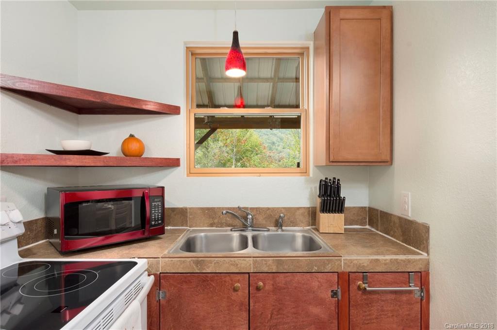 1109 Bee Tree Road Swannanoa, NC 28778 - Photo 10 of 18 Gallery Image 10