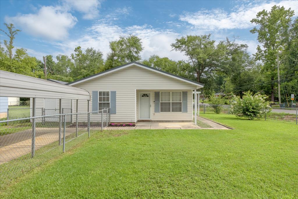 711 Dutch Street Dothan, AL 36301 - Photo 1 of 25 Main View
