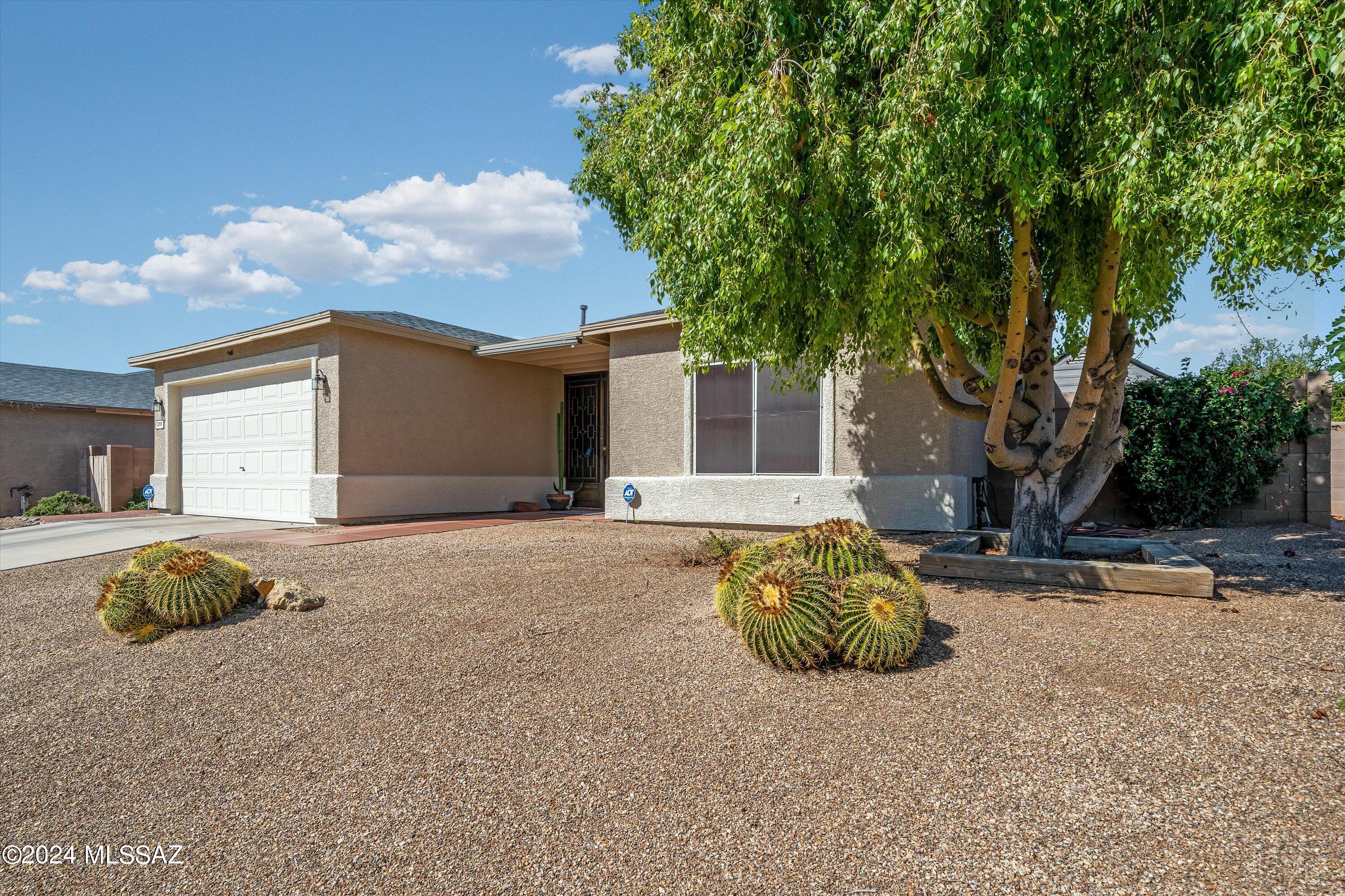 3390 South Desert Echo Road Tucson, AZ 85735 - Photo 2 of 26