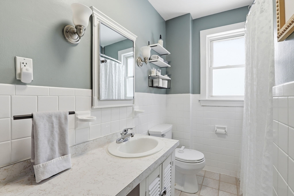 44 Reed Avenue Weymouth, MA 02190 - Photo 19 of 37