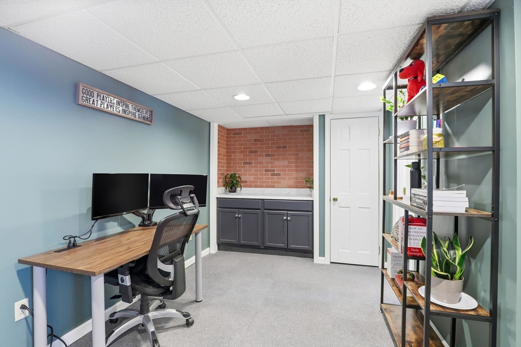 44 Reed Avenue Weymouth, MA 02190 - Photo 25 of 37