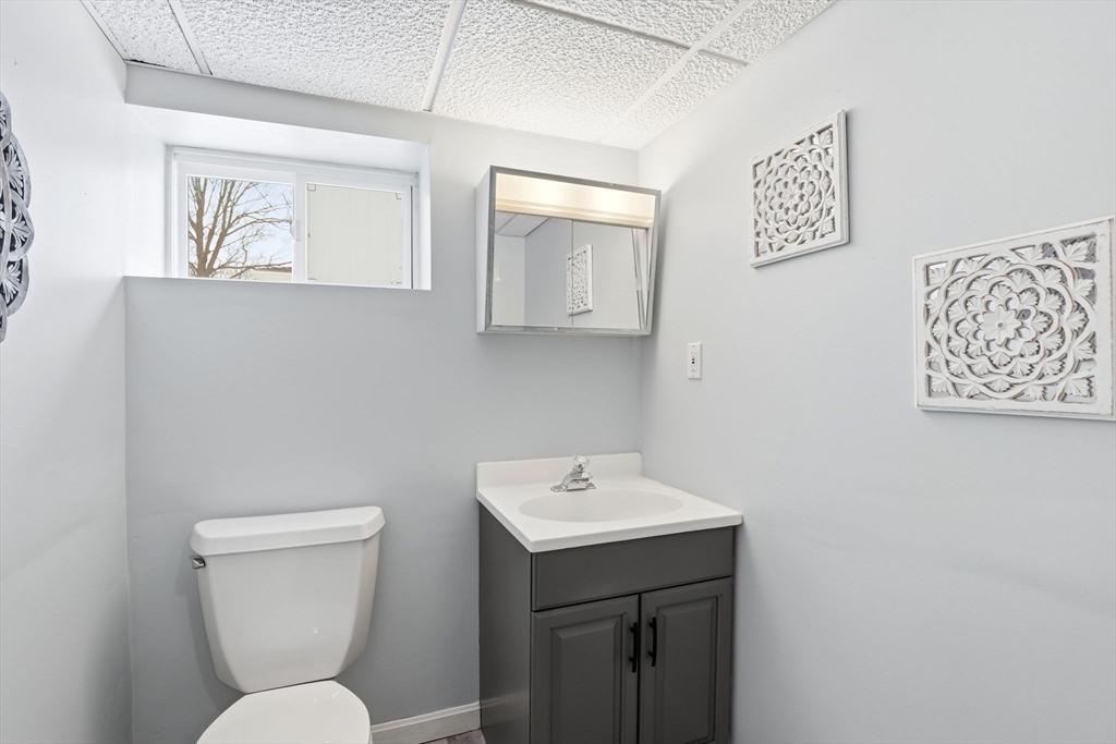 44 Reed Avenue Weymouth, MA 02190 - Photo 26 of 37