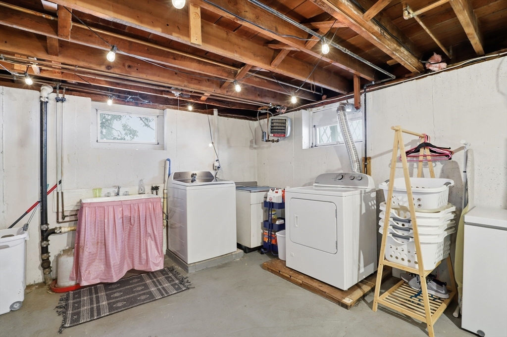 44 Reed Avenue Weymouth, MA 02190 - Photo 28 of 37