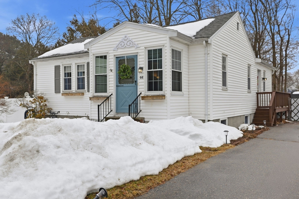 44 Reed Avenue Weymouth, MA 02190 - Photo 29 of 37