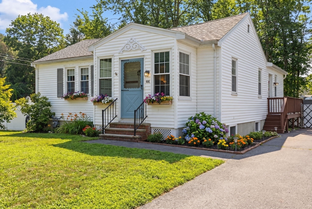 44 Reed Avenue Weymouth, MA 02190 - Photo 33 of 37