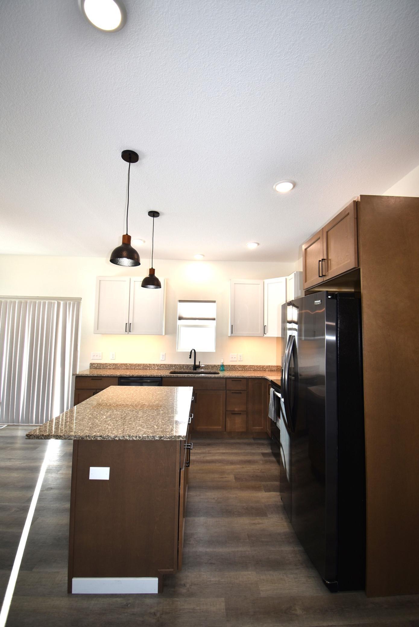 516 Washington Street Southeast Warroad, MN 56763 - Photo 11 of 34