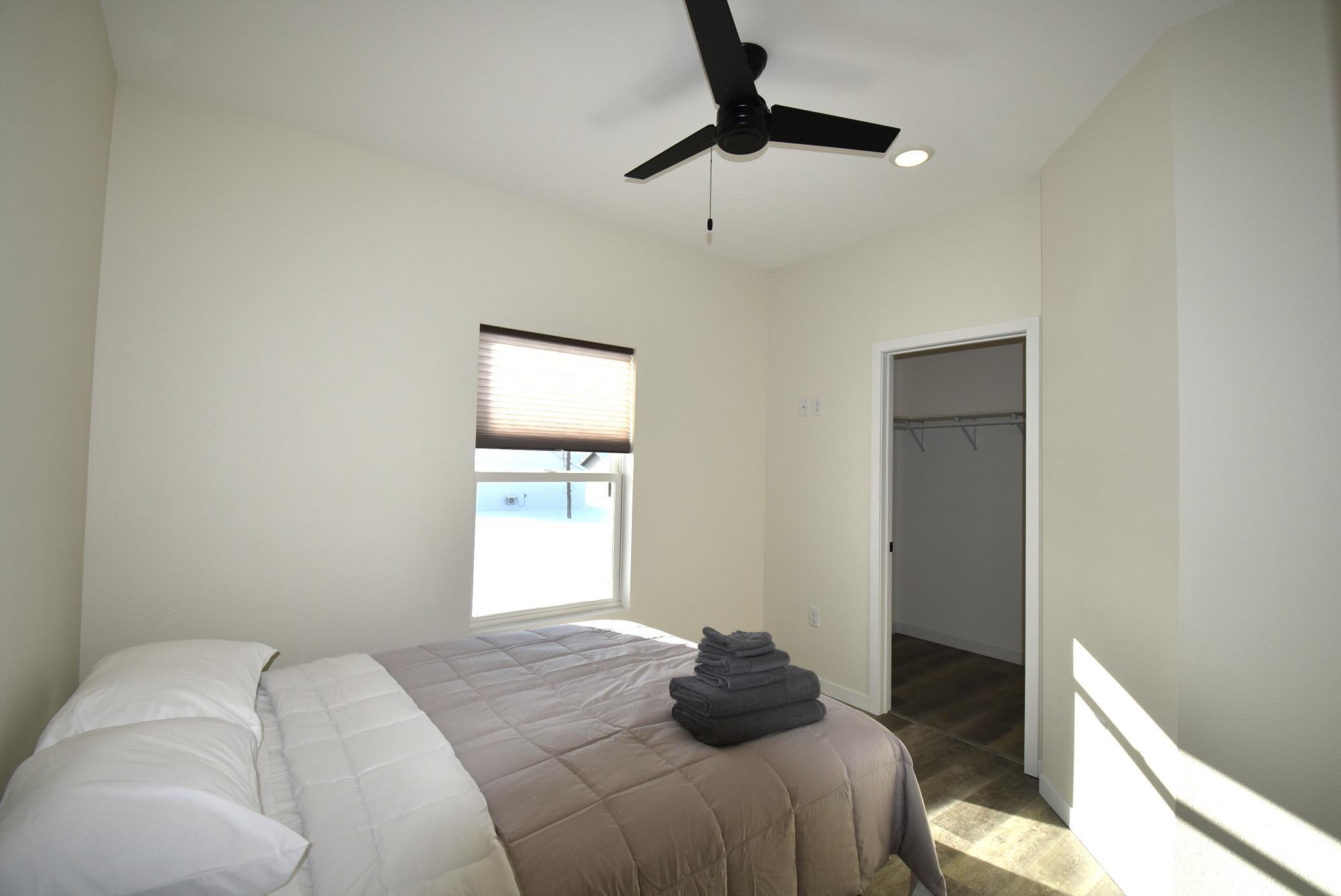 516 Washington Street Southeast Warroad, MN 56763 - Photo 15 of 34