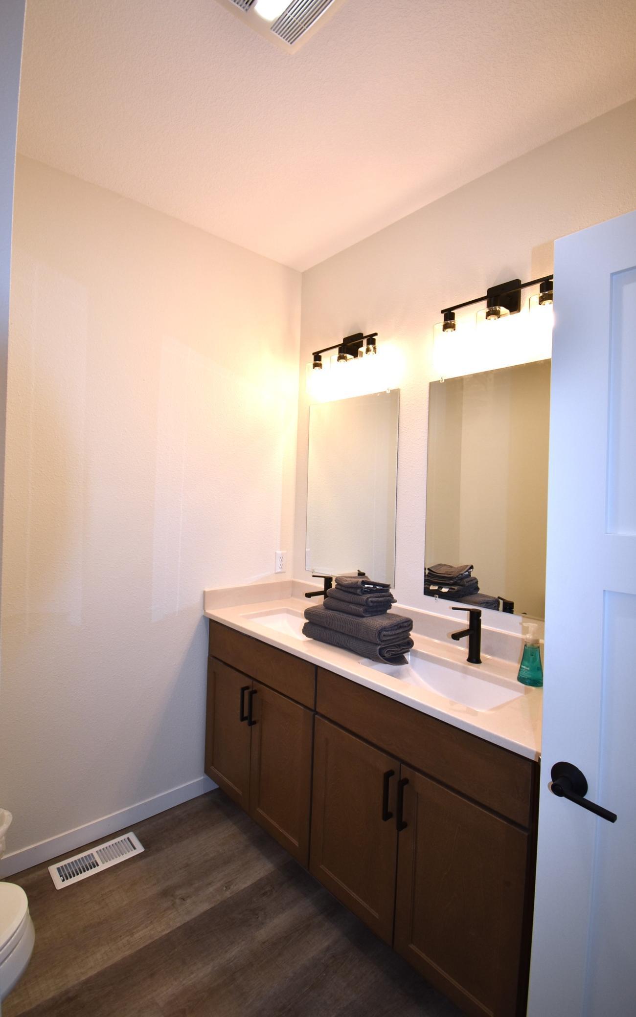 516 Washington Street Southeast Warroad, MN 56763 - Photo 19 of 34